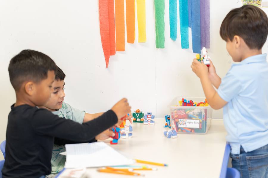 Children building with blocks in a Community Preschools Pasadena classroom
